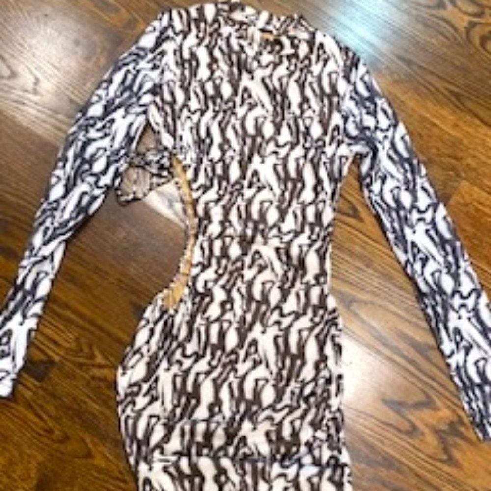 Clearout-Like New Emory Park cut out long sleeves midi dress in Size S